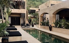 The Casa Saint George Hotel